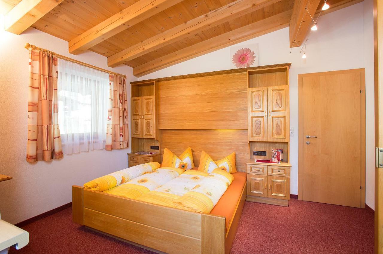 ゼルデン Haus Alois Bed & Breakfast エクステリア 写真